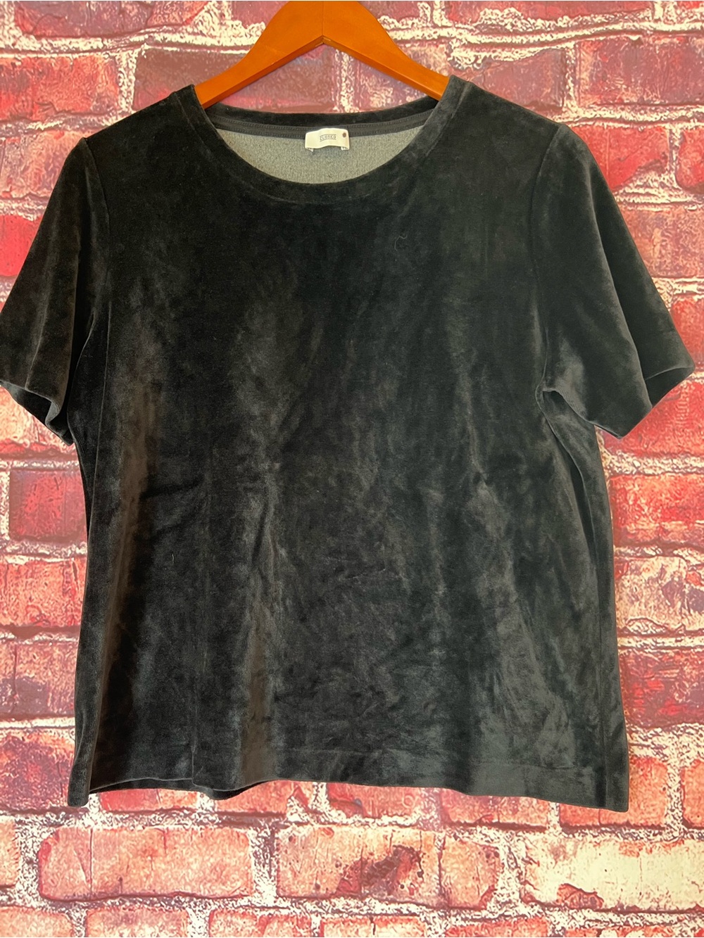 Closed Black Velour Soft Short Sleeve Crewneck Top Tee XL (Missing Size Tag)